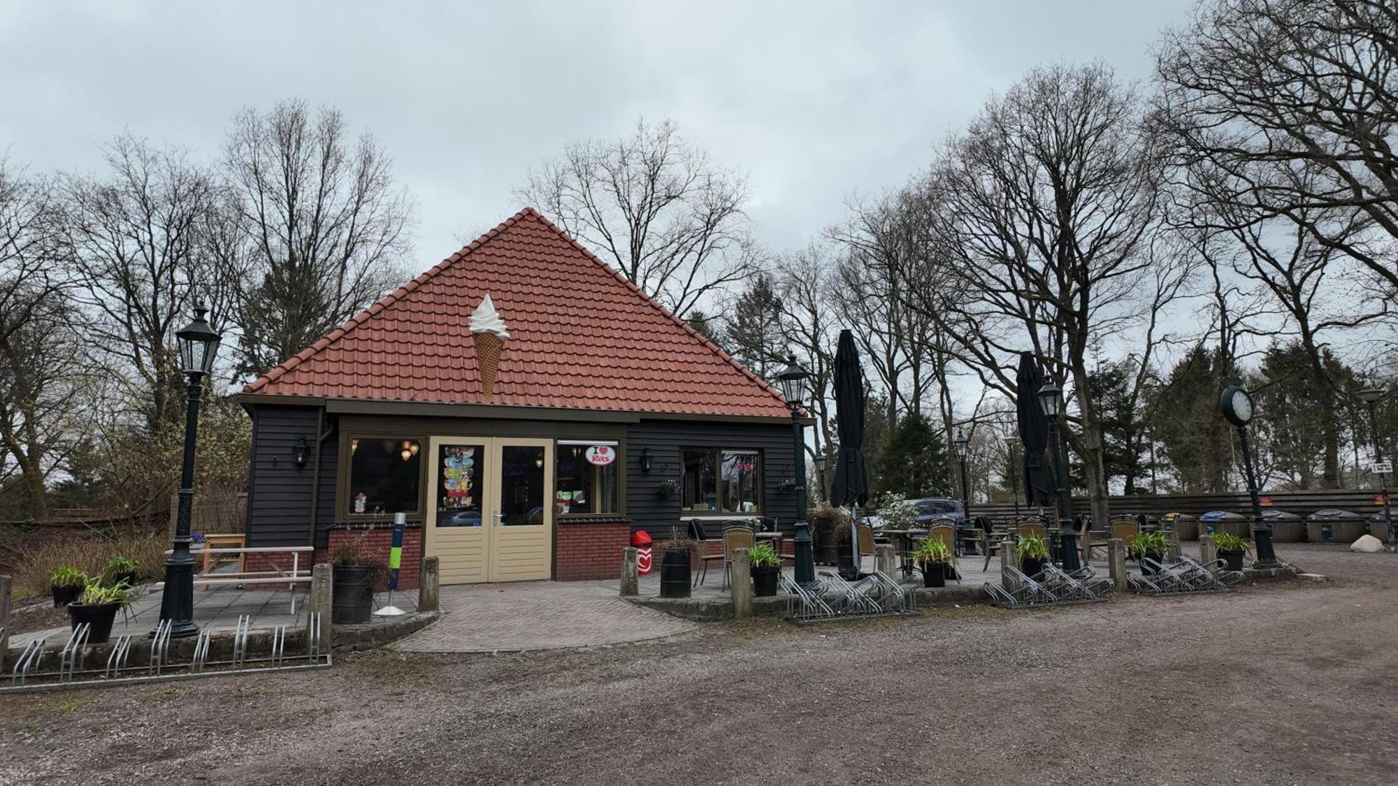 Chalet Kokomo - Gelegen In Bosrijkgebied Van Drenthe エークト エクステリア 写真