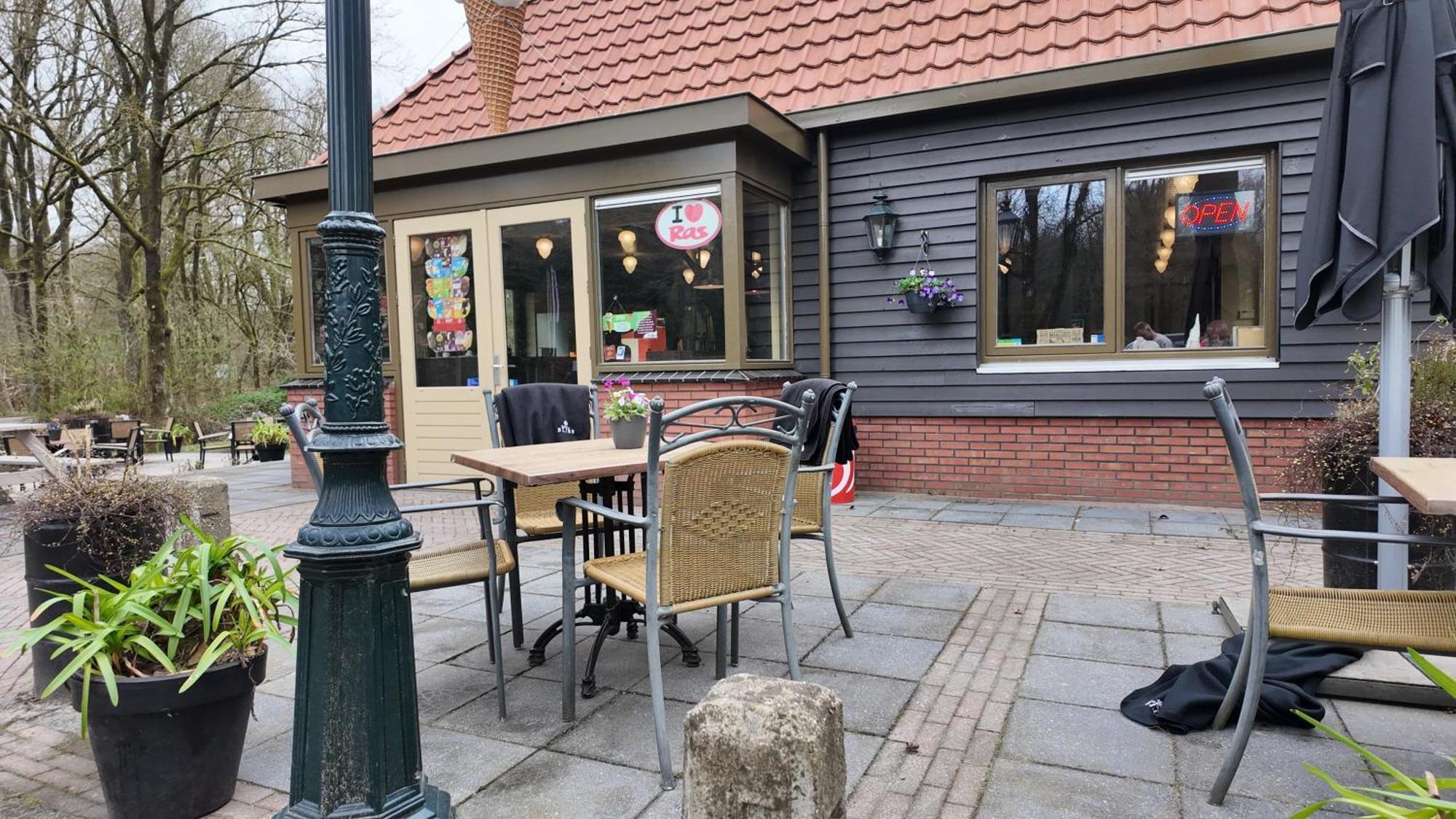 Chalet Kokomo - Gelegen In Bosrijkgebied Van Drenthe エークト エクステリア 写真
